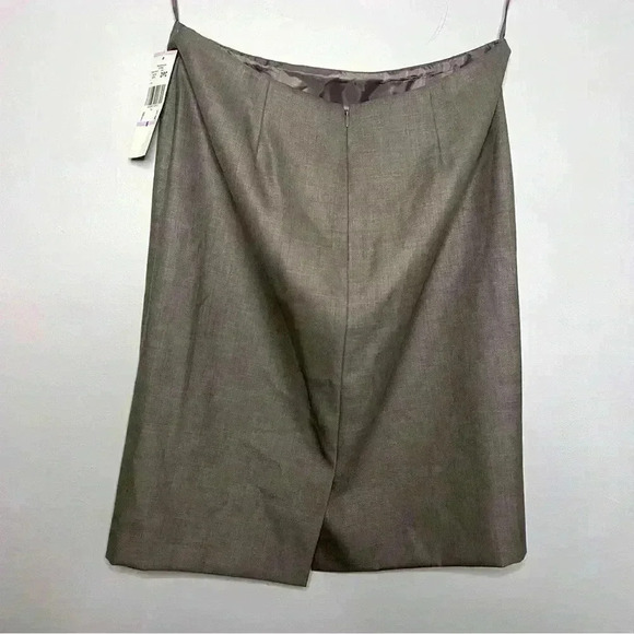 Anne Klein 2-piece Skirt Set, NWT, Classic Gray Fully Lined Size 6 - Picture 4 of 10